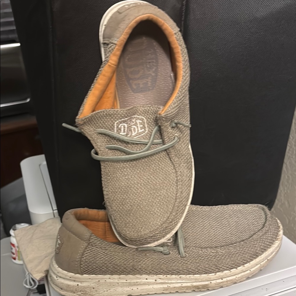 Hey Dude Tan Loafers Slip-Ons Casual Comfort